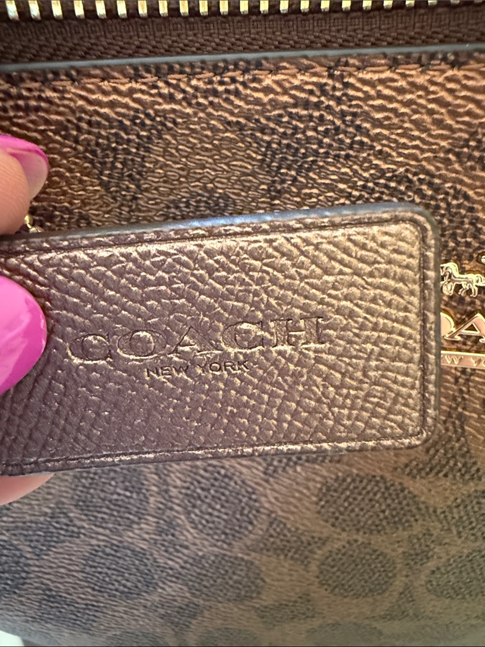 🤎Coach NWT Copper Brown Signature Metallic Fiona Zip Tote with Gold Hardware - Picture 7 of 9